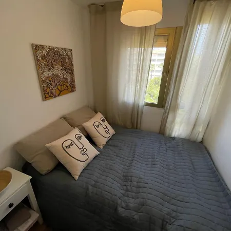 Ramon Gallud Estudio Apartamento *